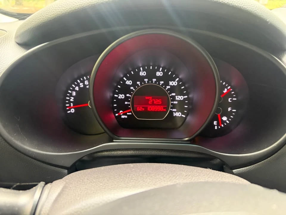 2015 Kia Soul - Image 12 of 14