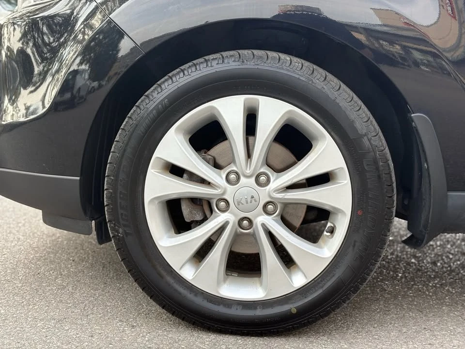 2015 Kia Soul - Image 8 of 20