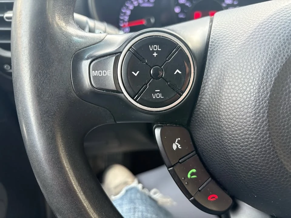 2015 Kia Soul - Image 15 of 20