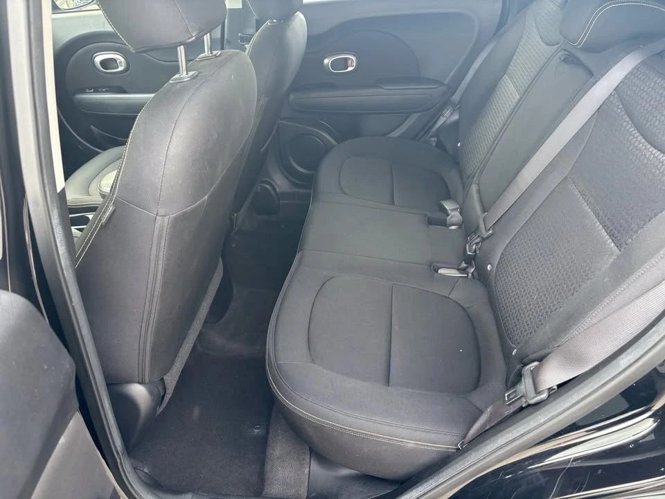 2015 Kia Soul - Image 12 of 20