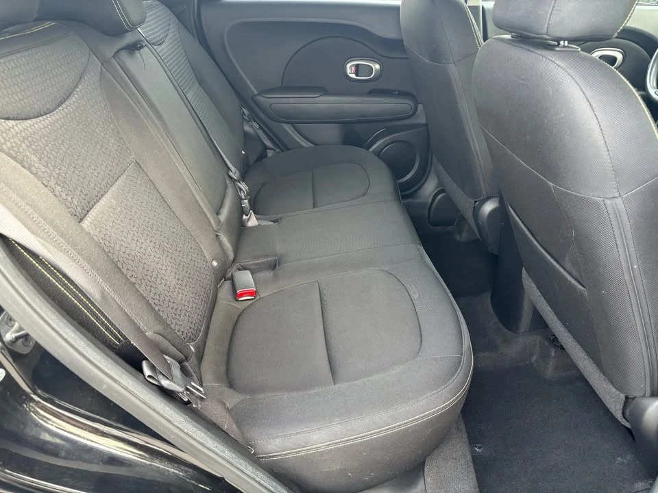 2015 Kia Soul - Image 11 of 20