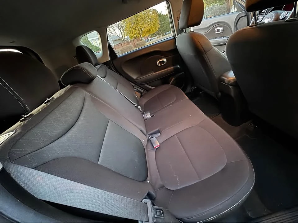 2015 Kia Soul - Image 17 of 18