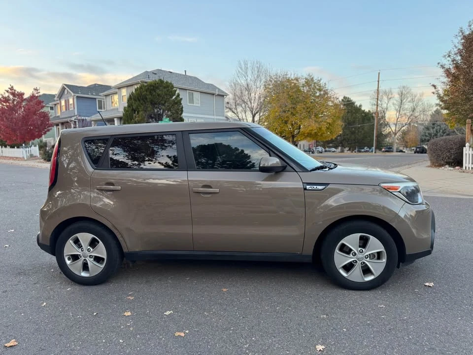 2015 Kia Soul - Image 8 of 18