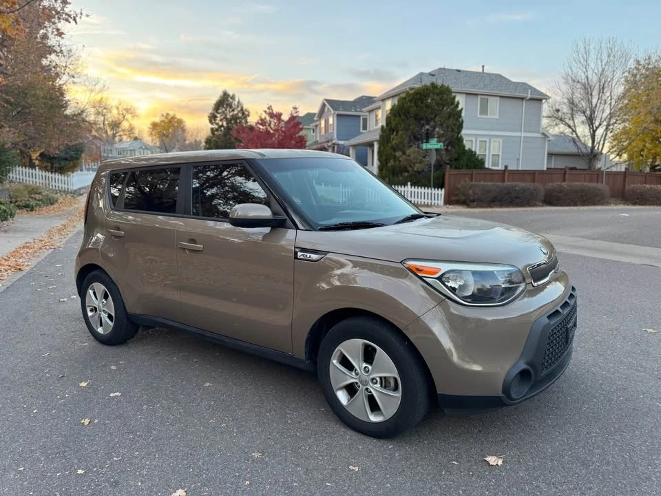 2015 Kia Soul - Image 9 of 18