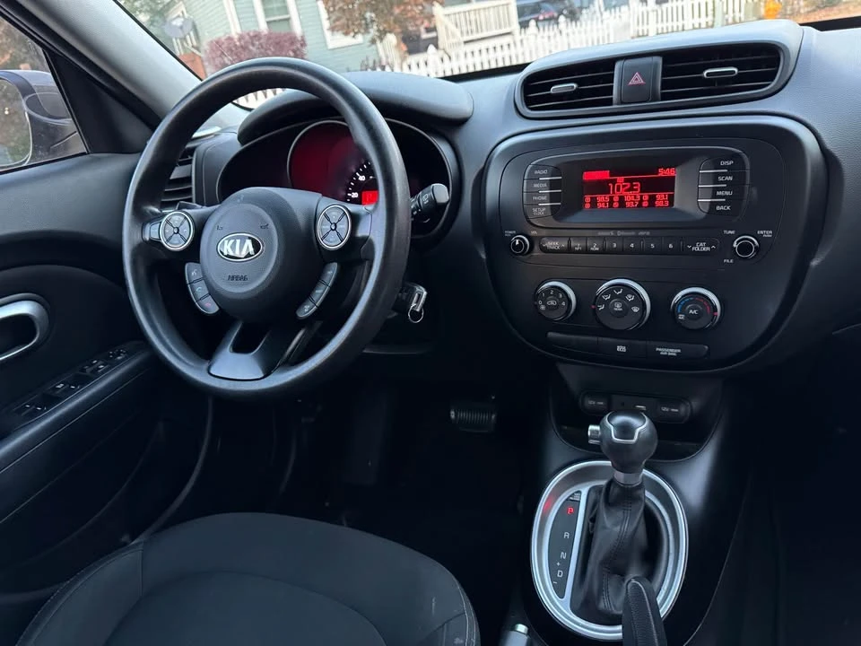 2015 Kia Soul - Image 14 of 18