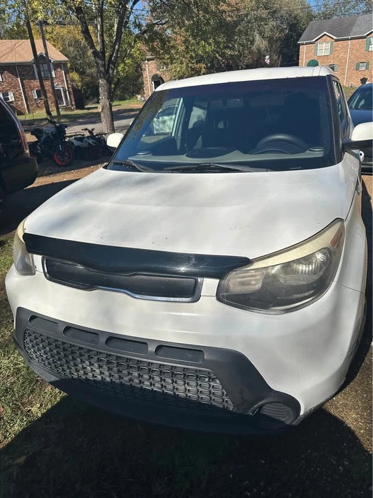 2015 Kia Soul - Image 2 of 5