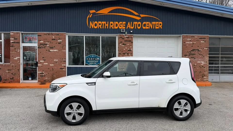 2015 Kia Soul - Image 2 of 20