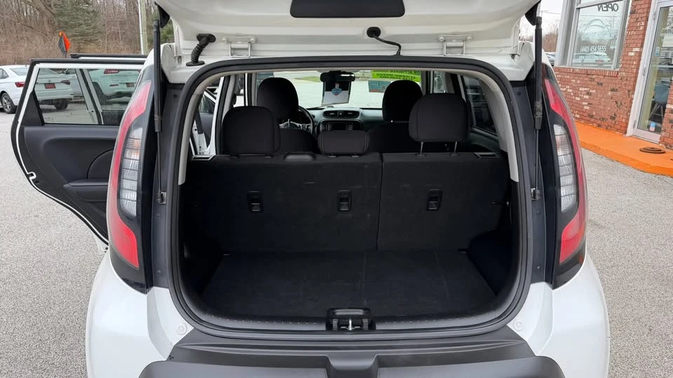 2015 Kia Soul - Image 11 of 20