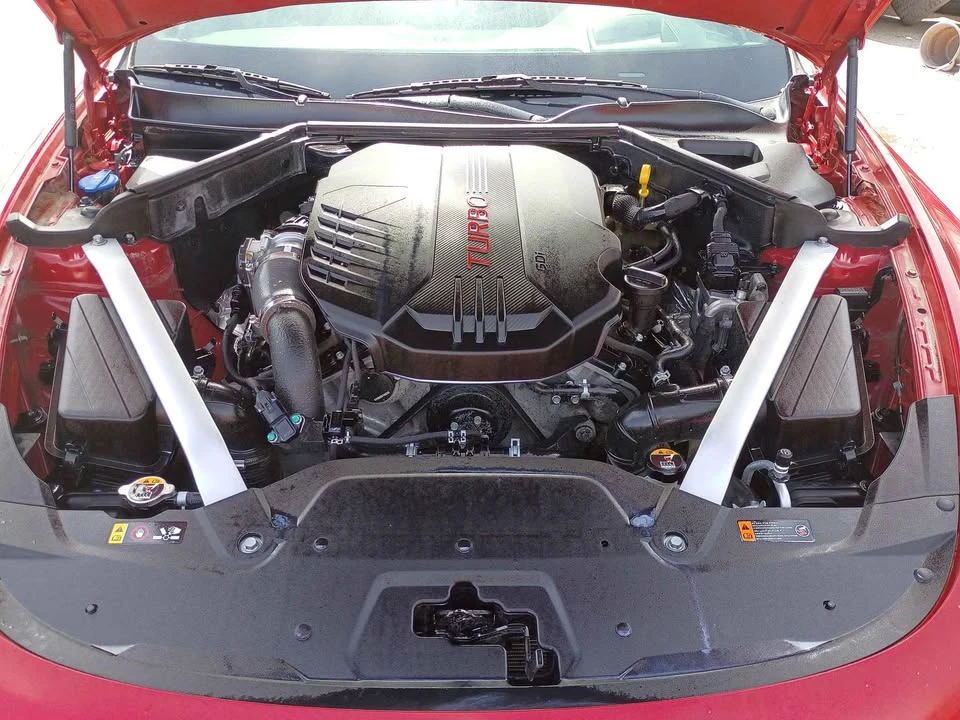 2015 Kia Stinger - Image 9 of 9