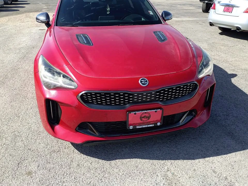 2015 Kia Stinger - Image 2 of 9