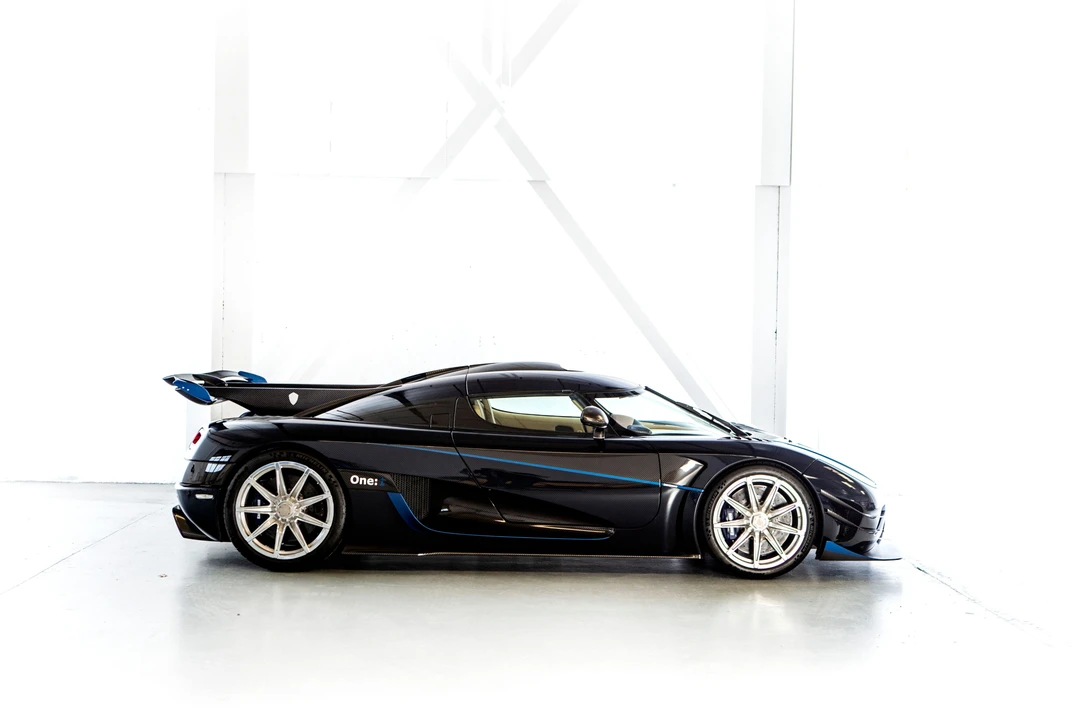 2015 Koenigsegg Agera - Image 3 of 30