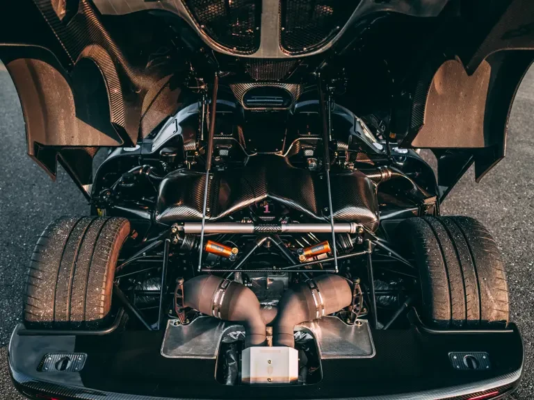 2015 Koenigsegg Agera - Image 4 of 31