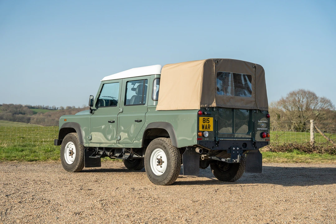 2015 Land Rover Defender 110 - Image 21 of 31