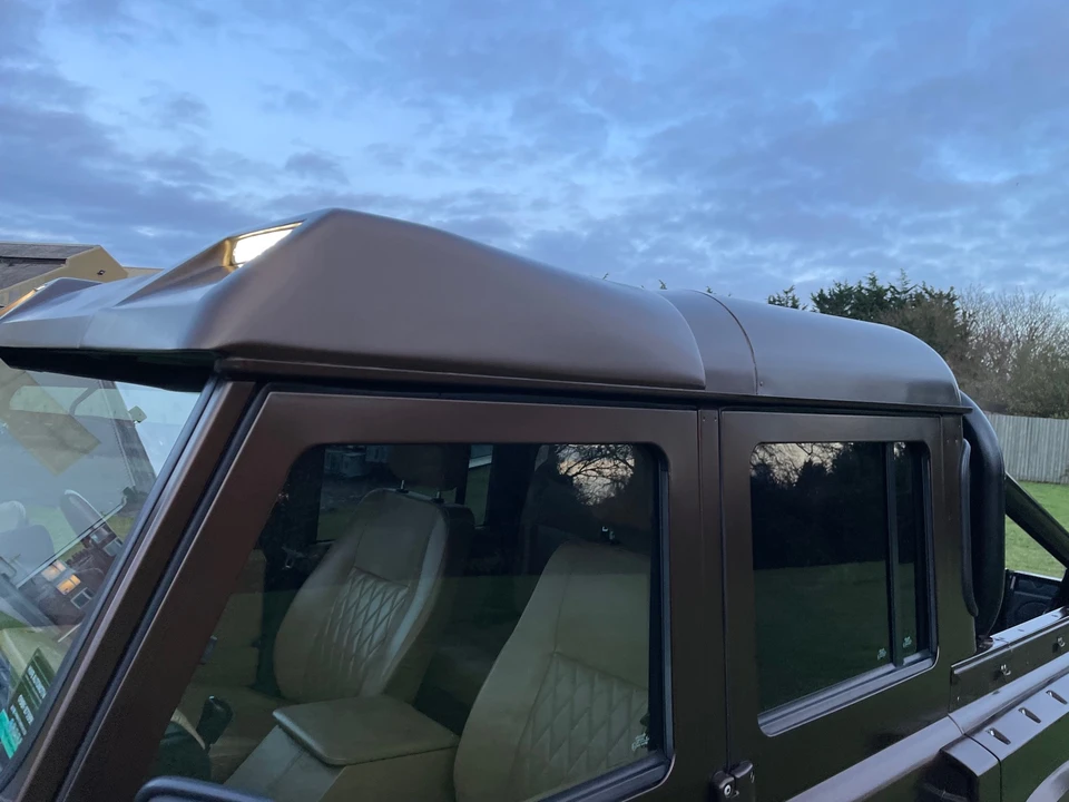 2015 Land Rover Defender 110 - Image 7 of 17