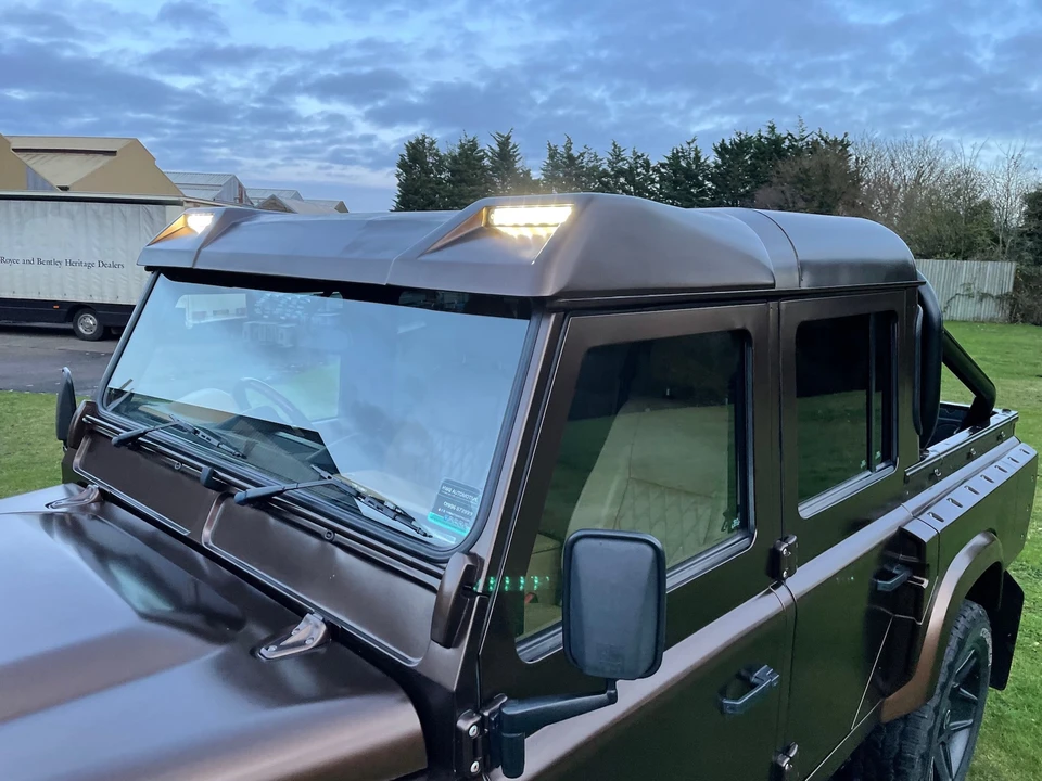 2015 Land Rover Defender 110 - Image 8 of 17