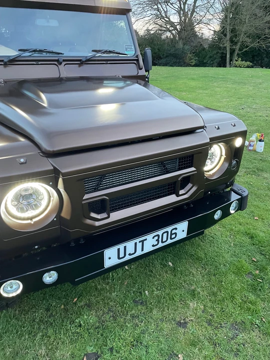 2015 Land Rover Defender 110 - Image 12 of 17