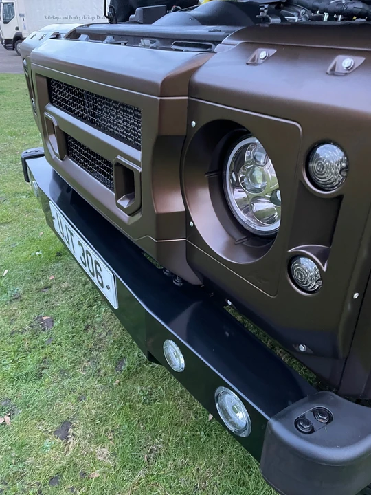 2015 Land Rover Defender 110 - Image 14 of 17