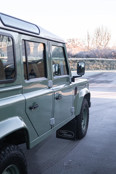 2015 Land Rover Defender 110 - Image 22 of 31