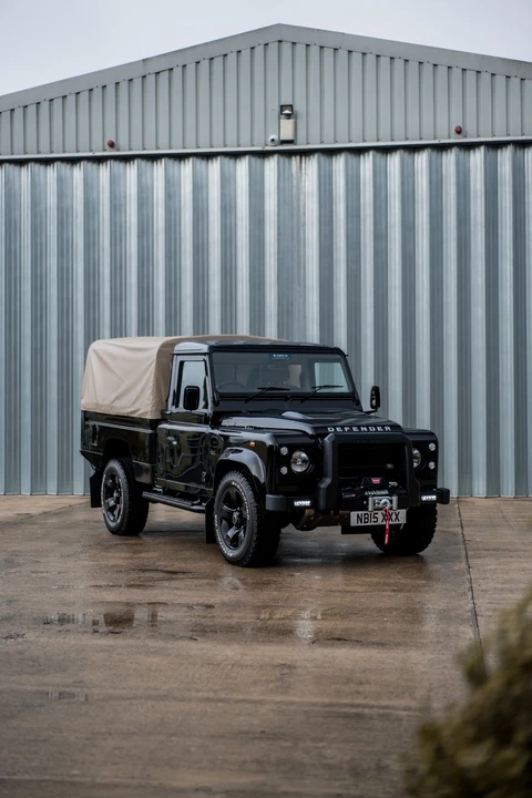 2015 Land Rover Defender 110 - Image 20 of 31
