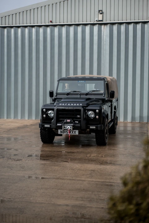 2015 Land Rover Defender 110 - Image 22 of 31