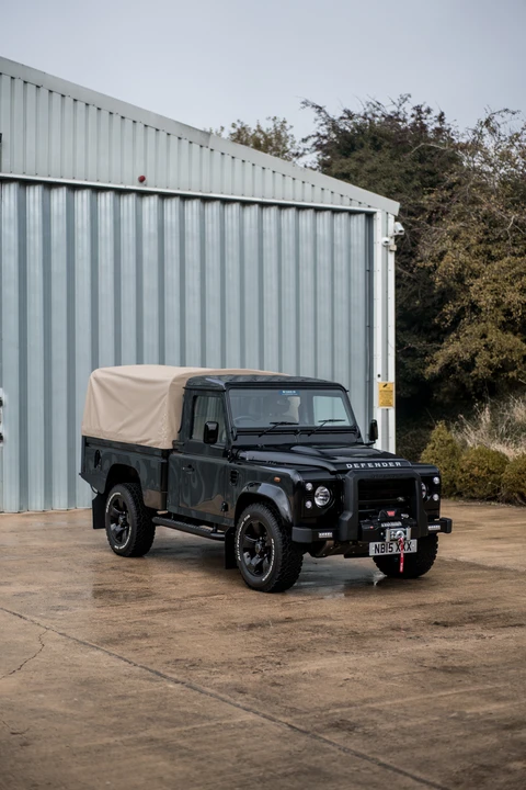 2015 Land Rover Defender 110 - Image 23 of 31