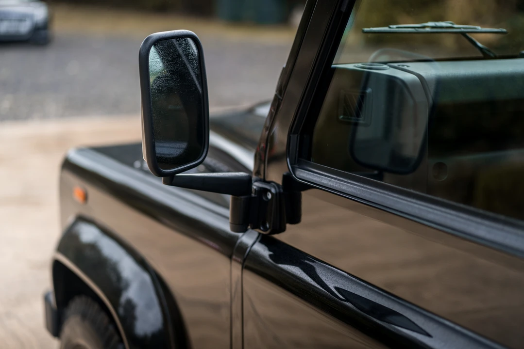 2015 Land Rover Defender 110 - Image 26 of 31