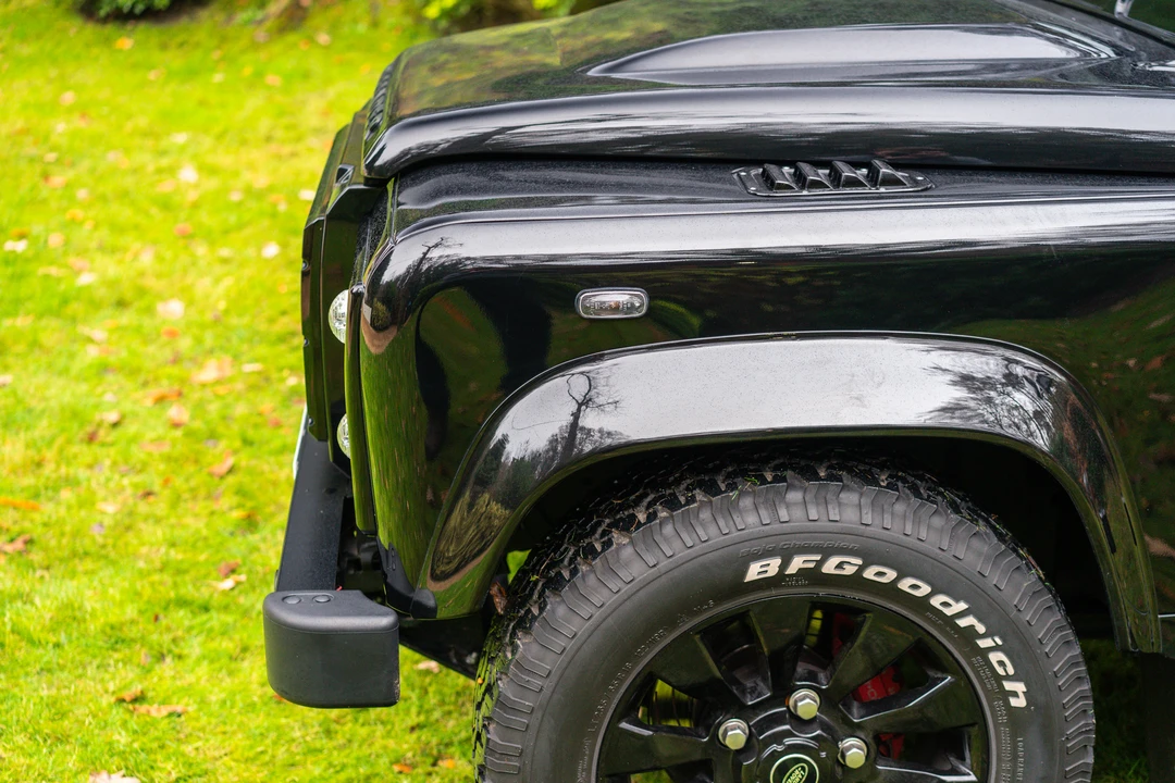 2015 Land Rover Defender 110 - Image 12 of 31