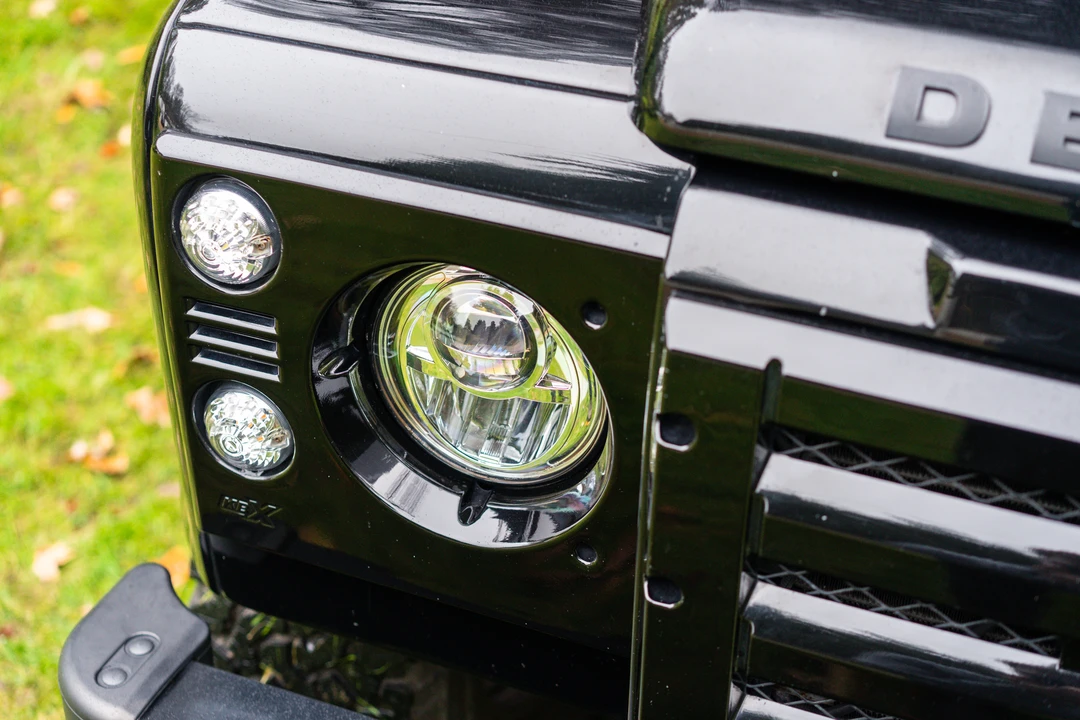 2015 Land Rover Defender 110 - Image 20 of 31