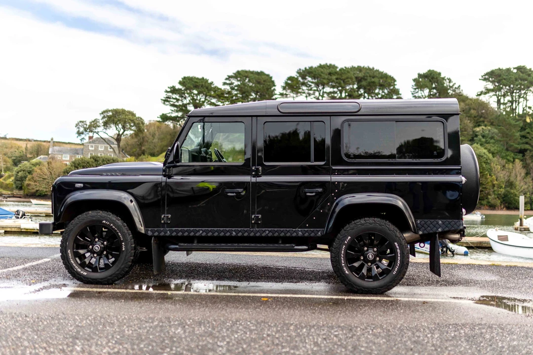 2015 Land Rover Defender 110 - Image 21 of 31