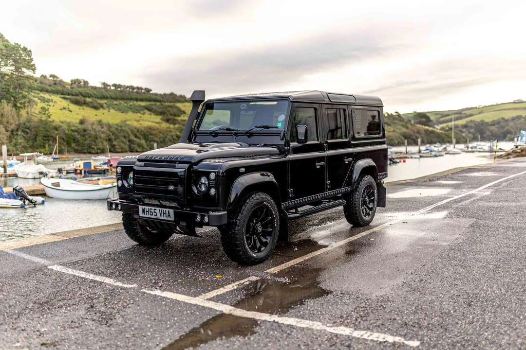 2015 Land Rover Defender 110 - Image 23 of 31
