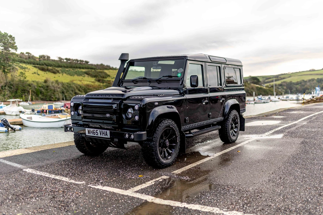 2015 Land Rover Defender 110 - Image 24 of 31