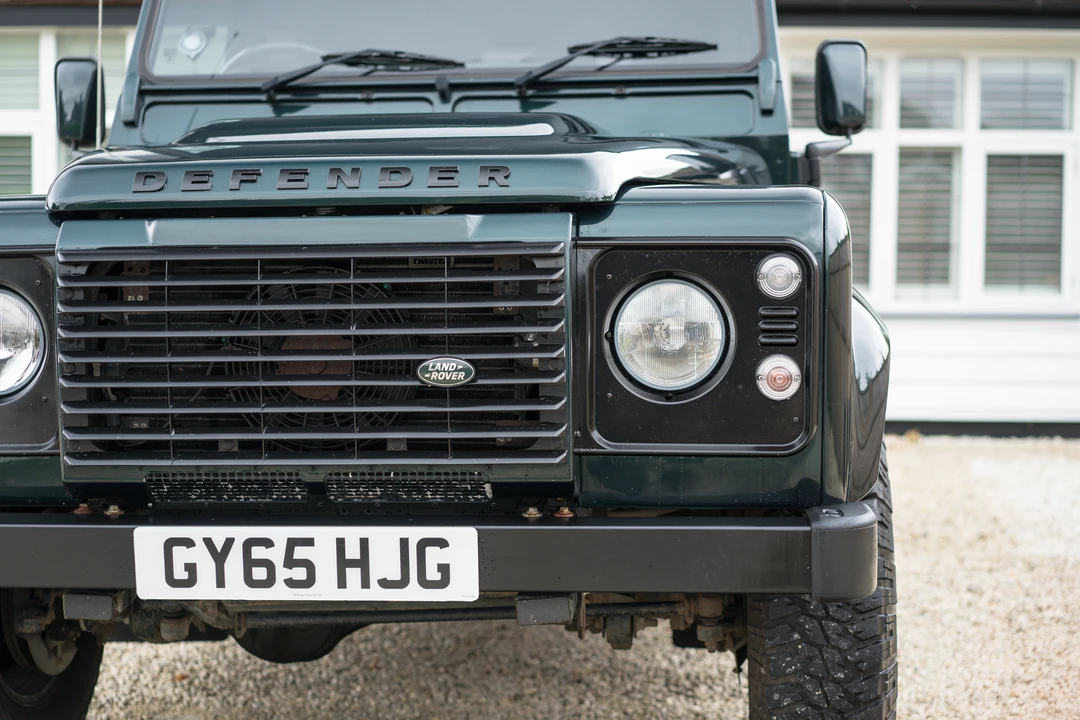2015 Land Rover Defender 110 - Image 21 of 31