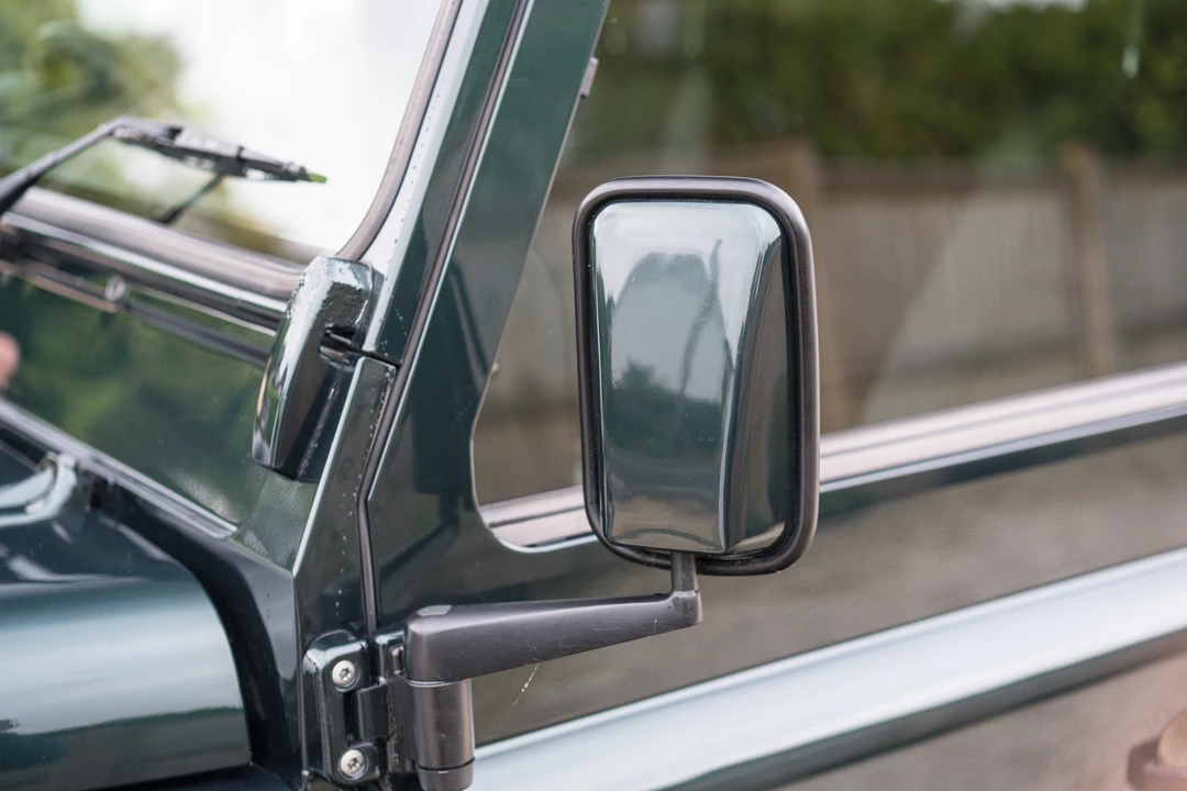 2015 Land Rover Defender 110 - Image 28 of 31