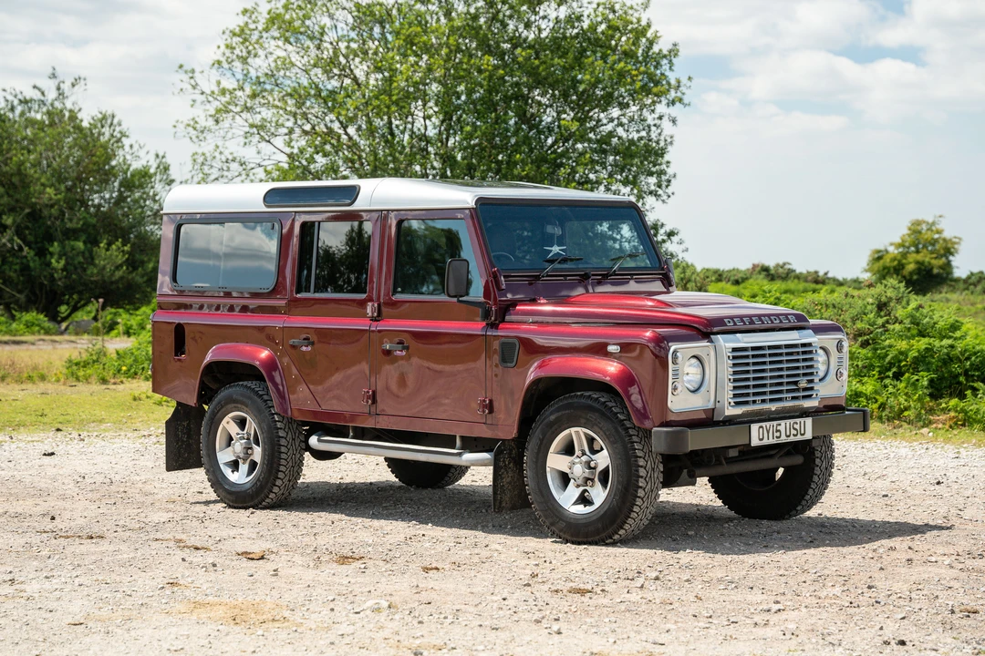 2015 Land Rover Defender 110 - Image 10 of 31