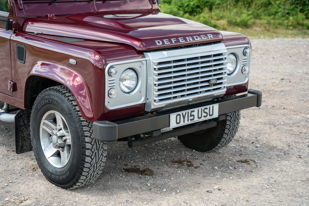 2015 Land Rover Defender 110 - Image 24 of 31