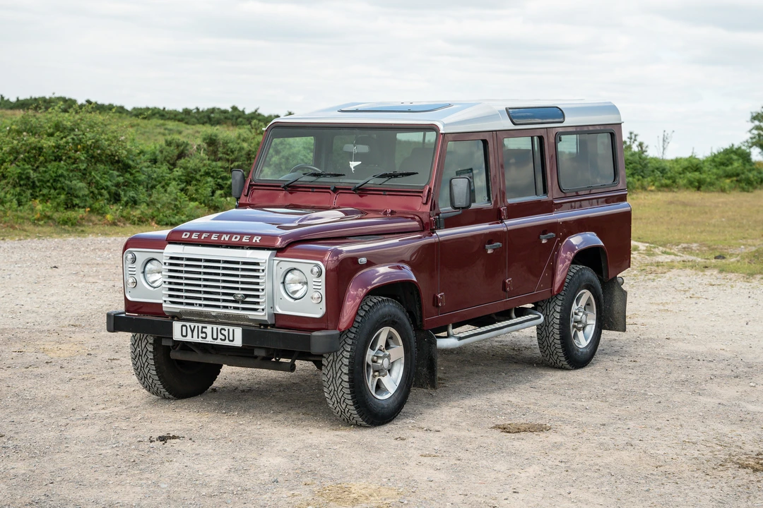 2015 Land Rover Defender 110 - Image 4 of 31
