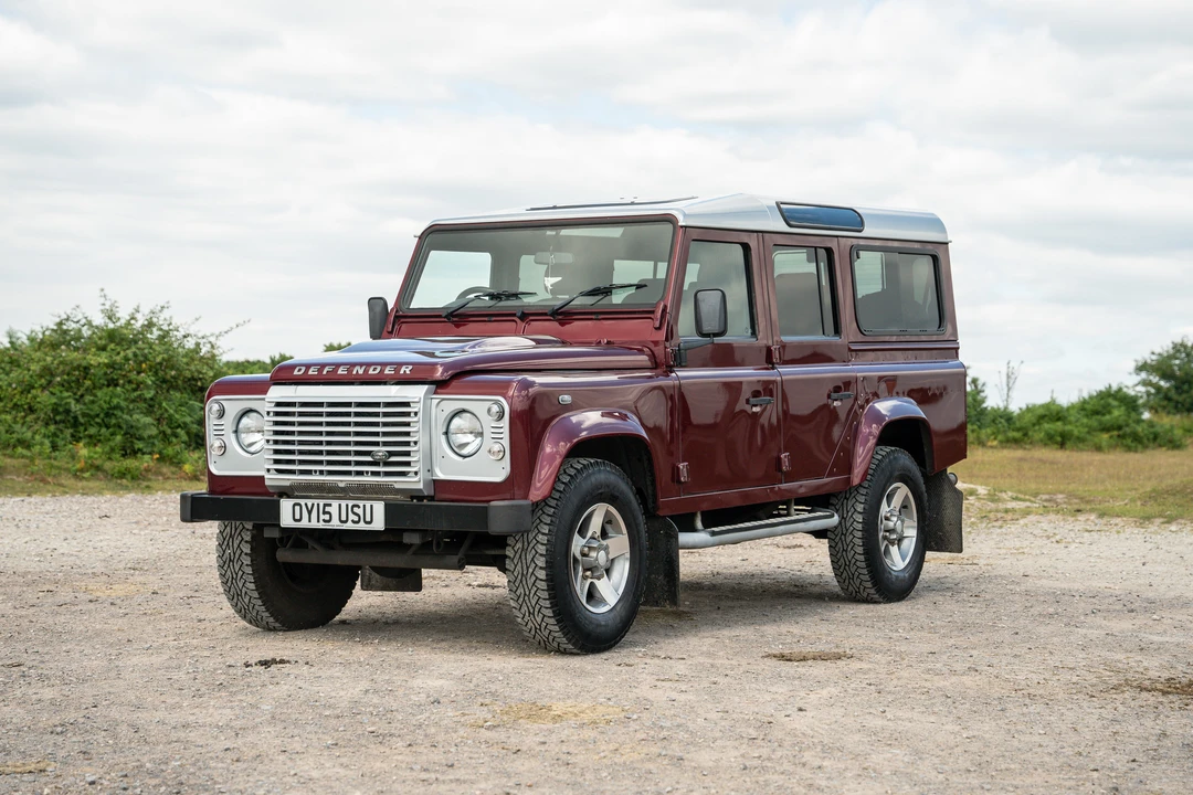 2015 Land Rover Defender 110 - Image 12 of 31