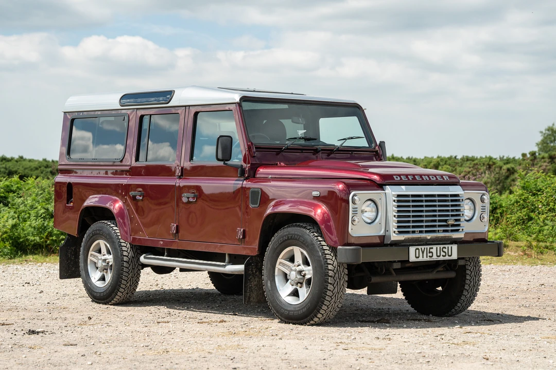 2015 Land Rover Defender 110 - Image 2 of 31