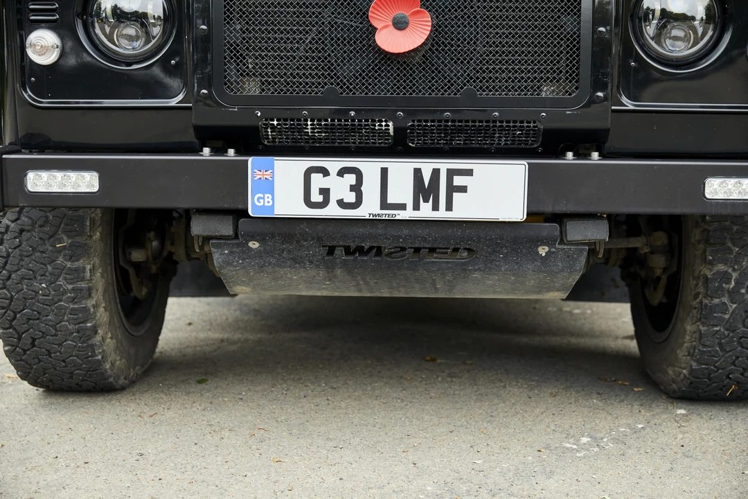 2015 Land Rover Defender 110 - Image 22 of 31