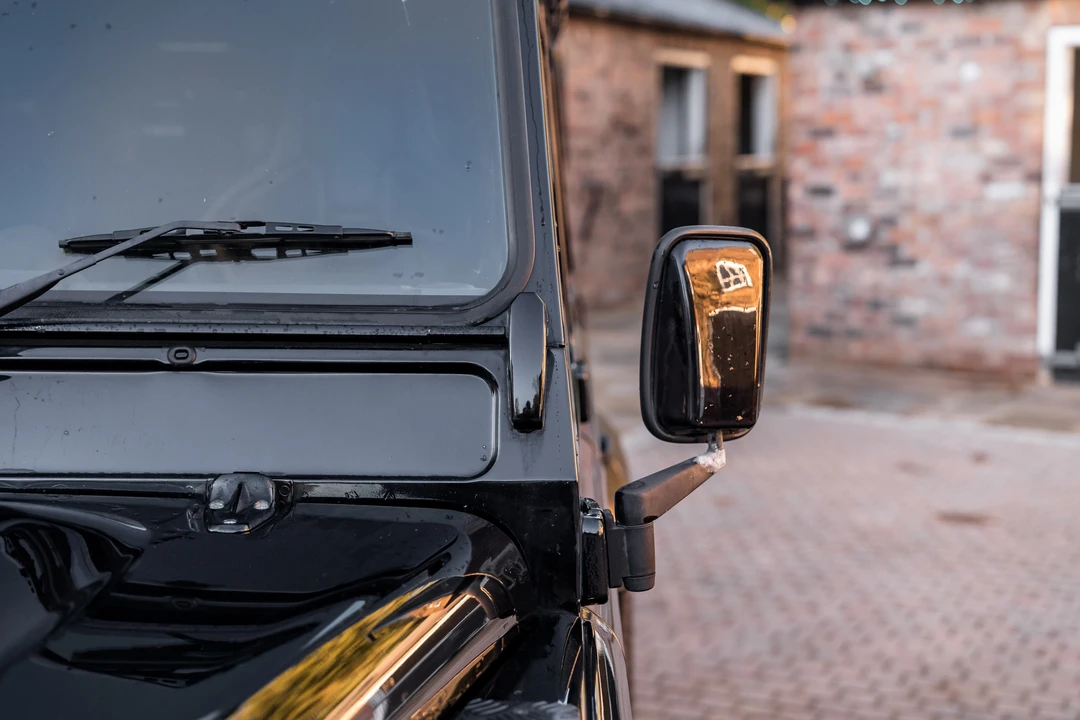 2015 Land Rover Defender 110 - Image 25 of 31