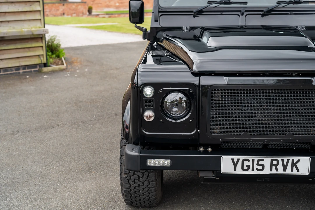 2015 Land Rover Defender 110 - Image 21 of 31