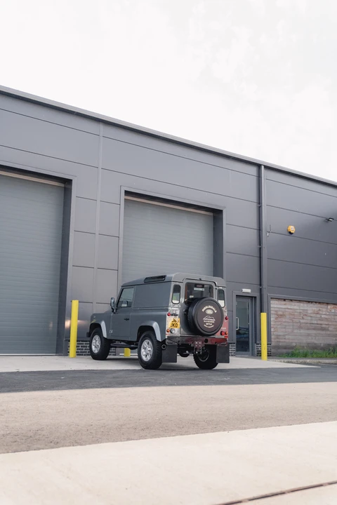 2015 Land Rover Defender 90 - Image 24 of 31