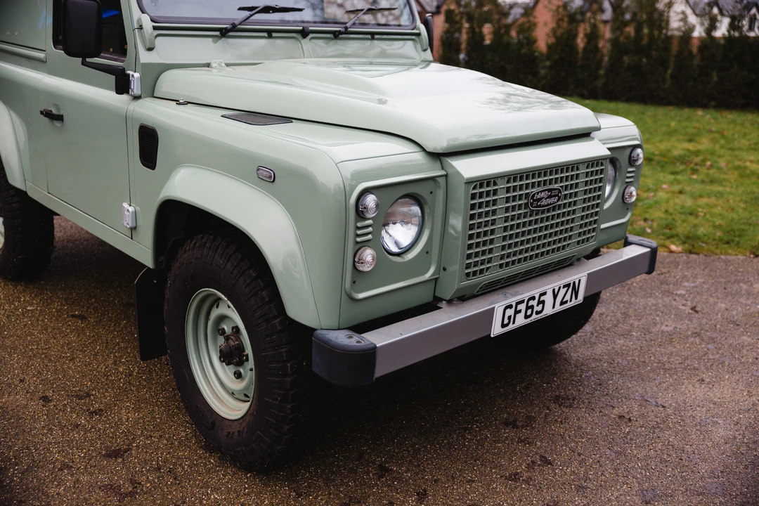 2015 Land Rover Defender 90 - Image 22 of 31