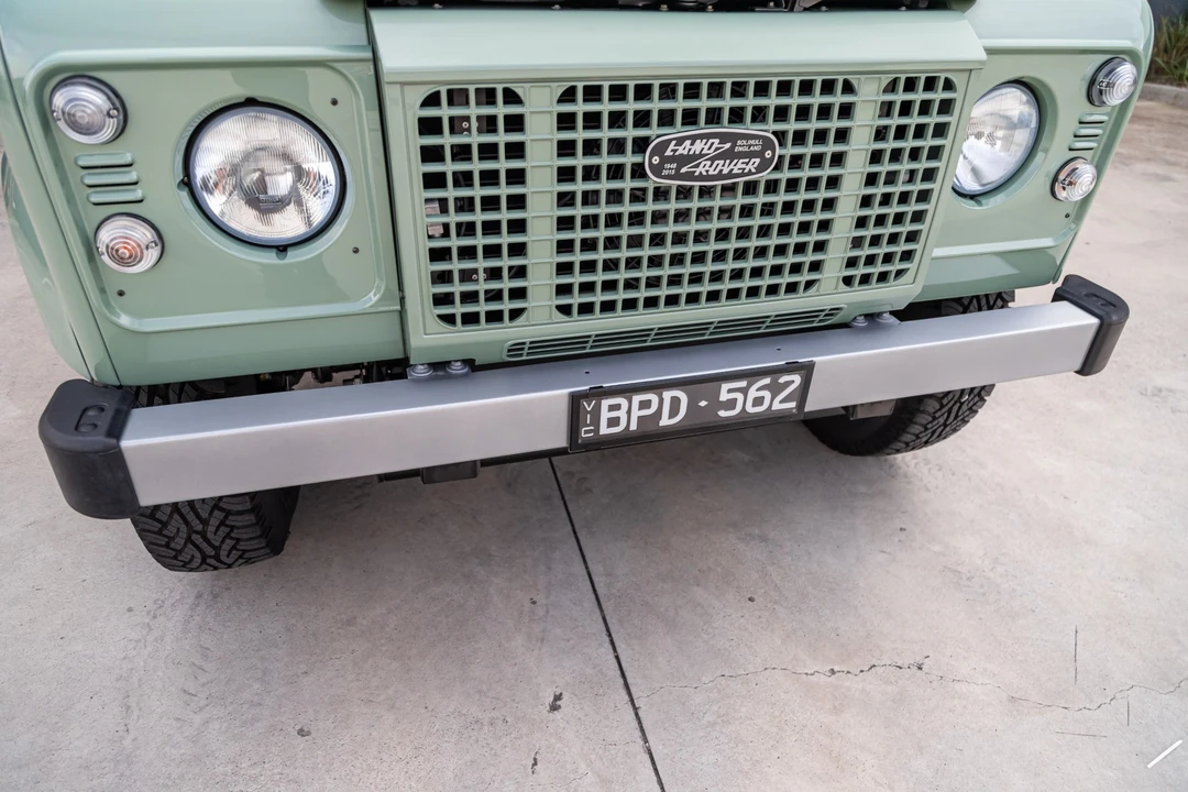2015 Land Rover Defender 90 - Image 22 of 31