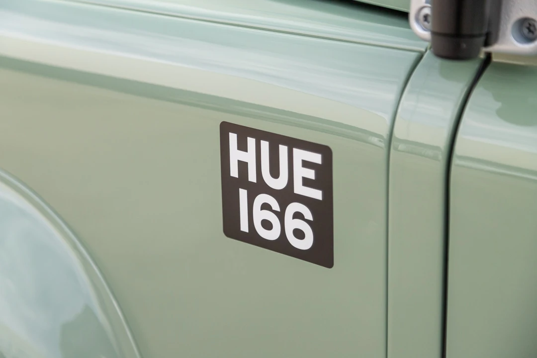 2015 Land Rover Defender 90 - Image 27 of 31