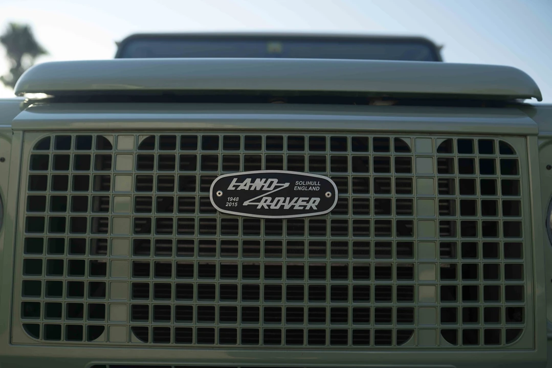 2015 Land Rover Defender 90 - Image 22 of 31