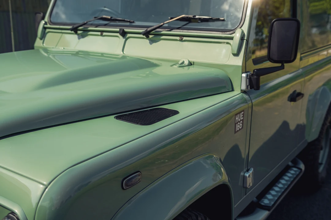 2015 Land Rover Defender 90 - Image 26 of 31