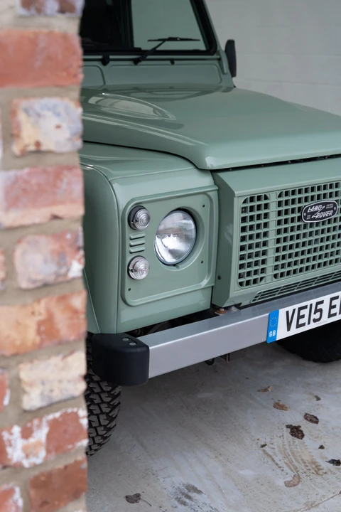 2015 Land Rover Defender 90 - Image 24 of 31