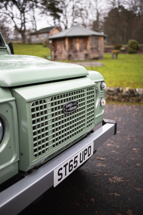 2015 Land Rover Defender 90 - Image 12 of 31