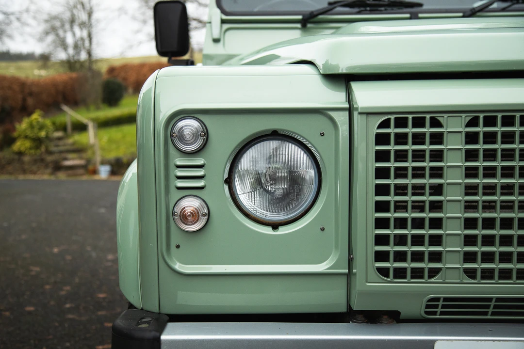 2015 Land Rover Defender 90 - Image 20 of 31